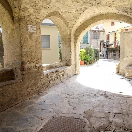 Lera Relax Apartment Laglio